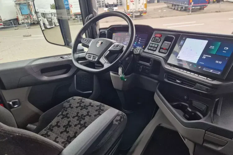 Scania R500A4X2NA zdjęcie 19
