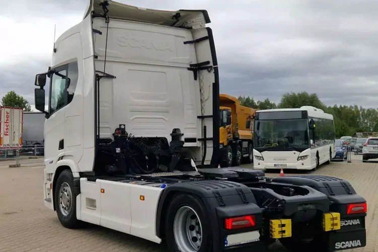 Scania R500A4X2NA zdjęcie 4