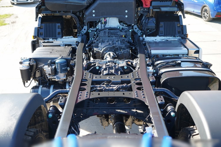 MAN TGS 33.480 / 6x6 / DO ZABUDOWY / FABRYCZNIE NOWY 2026 zdjęcie 21