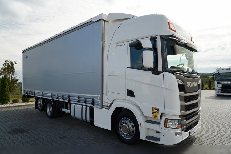 Scania R 450 / MEGA / 6x2 / FIRANKA - 8.2 m / SOLÓWKA / OŚ PODNOSZONA / MOCNA PODŁOGA / NAVI /  zdjęcie 9