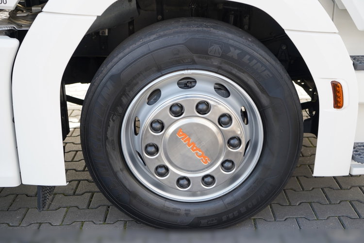 Scania R 450 / MEGA / 6x2 / FIRANKA - 8.2 m / SOLÓWKA / OŚ PODNOSZONA / MOCNA PODŁOGA / NAVI /  zdjęcie 26