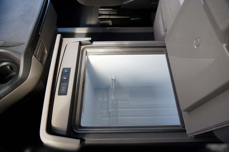 Scania R 450 / MEGA / 6x2 / FIRANKA - 8.2 m / SOLÓWKA / OŚ PODNOSZONA / MOCNA PODŁOGA / NAVI /  zdjęcie 32