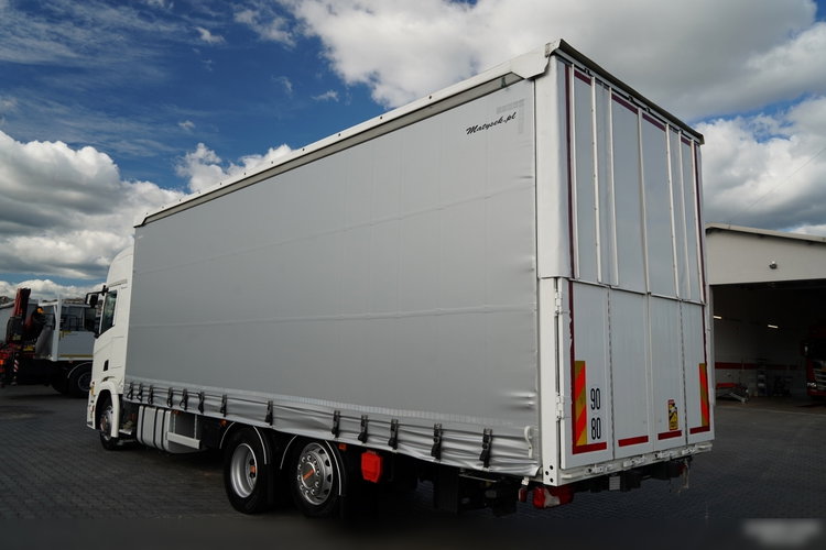 Scania R 450 / MEGA / 6x2 / FIRANKA - 8.2 m / SOLÓWKA / OŚ PODNOSZONA / MOCNA PODŁOGA / NAVI /  zdjęcie 5