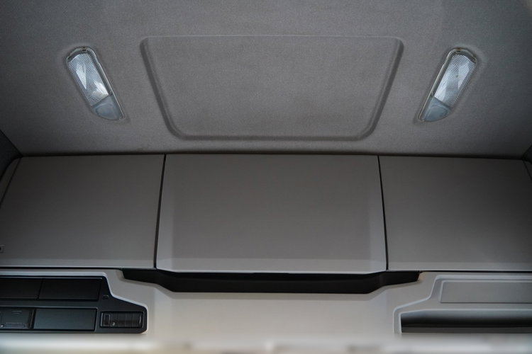 Scania R 450 / RETARDER / HYDRAULIKA / KLIMATYZACJA POSTOJOWA / ALUFELGI / PO KONTRAKCIE SERWISOWYM zdjęcie 32