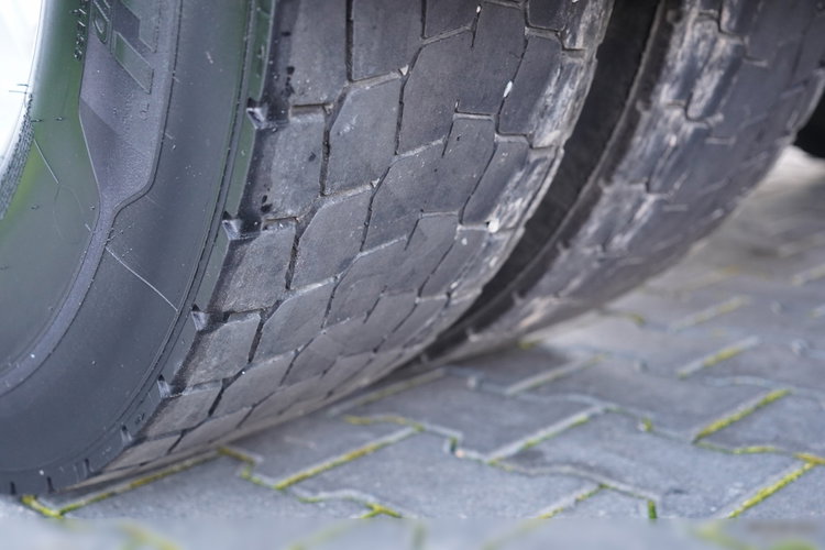 Scania R 450 / RETARDER / HYDRAULIKA / KLIMATYZACJA POSTOJOWA / ALUFELGI /  zdjęcie 20