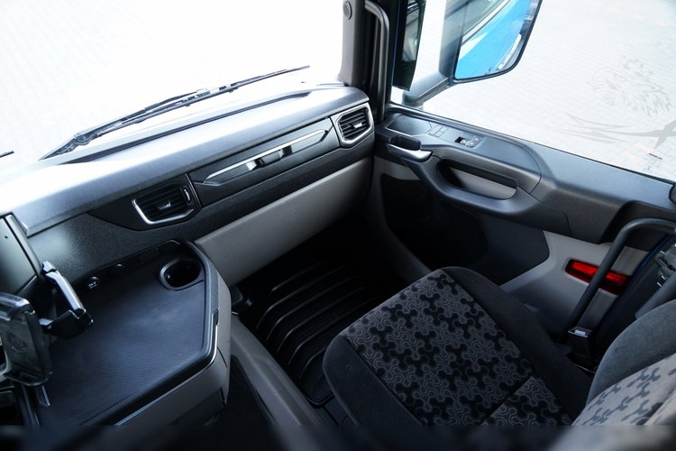 Scania R 450 / RETARDER / HYDRAULIKA / KLIMATYZACJA POSTOJOWA / ALUFELGI /  zdjęcie 31