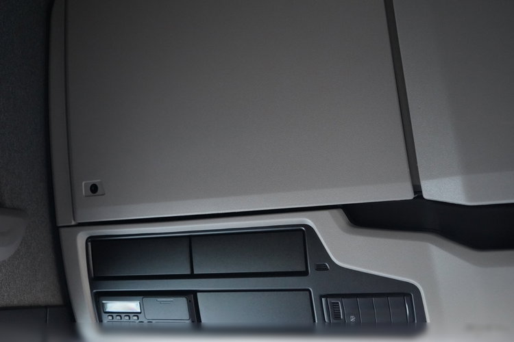 Scania R 450 / RETARDER / HYDRAULIKA / KLIMATYZACJA POSTOJOWA / ALUFELGI /  zdjęcie 32