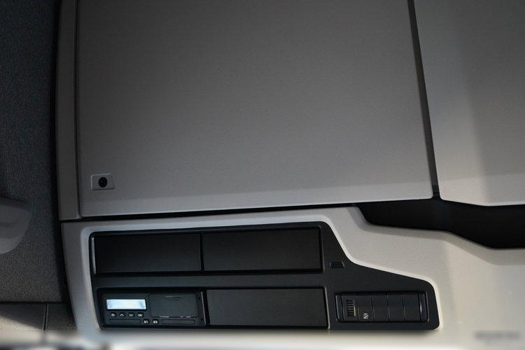 Scania R 450 / RETARDER / HYDRAULIKA / KLIMATYZACJA POSTOJOWA / ALUFELGI / zdjęcie 31