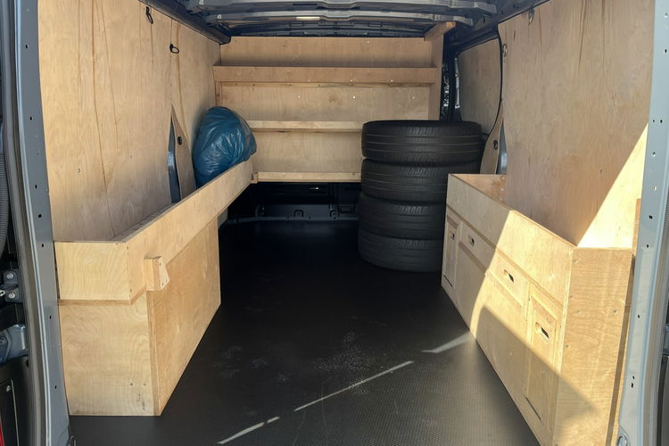 Renault Trafic Furgon L2H1 2.0/145KM Gwarancja Kamera Cofania Relingi Dachowe zdjęcie 12