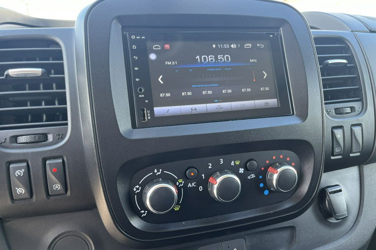 Renault Trafic Furgon L2H1 2.0/145KM Gwarancja Kamera Cofania Relingi Dachowe zdjęcie 17