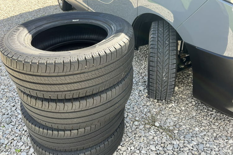 Renault Trafic Furgon L2H1 2.0/145KM Gwarancja Kamera Cofania Relingi Dachowe zdjęcie 28