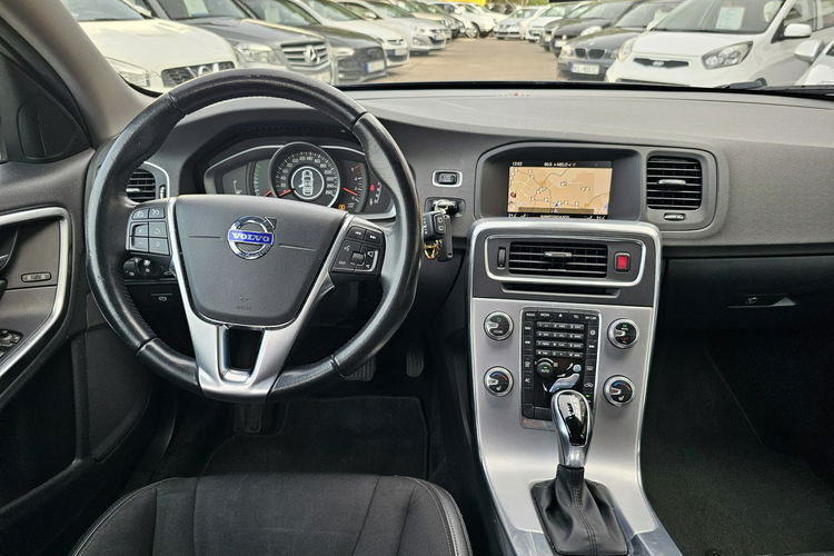 Volvo V60 Cross Country zdjęcie 16