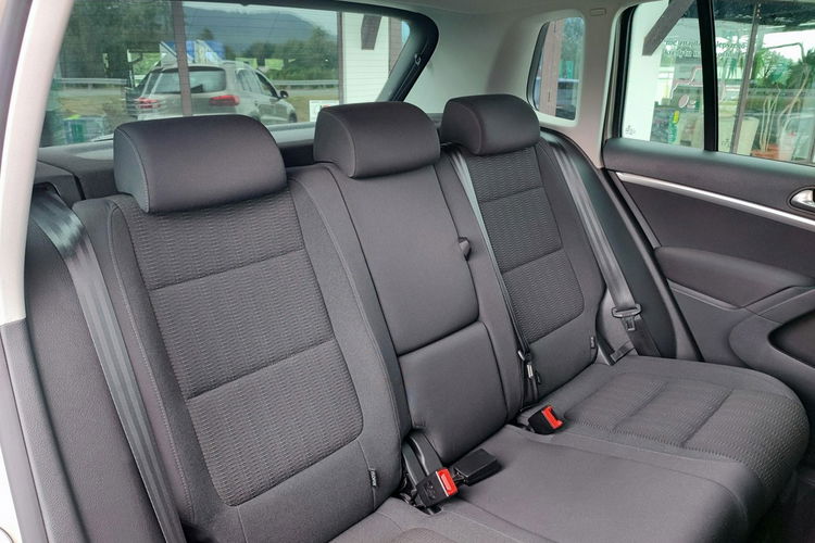 Volkswagen Tiguan 2.0 TDI Sport & Style 4motion + pełny serwis i oryginał lakier zdjęcie 17
