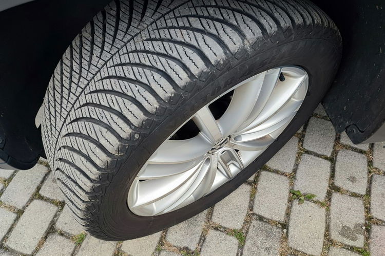 Volkswagen Tiguan 2.0 TDI Sport & Style 4motion + pełny serwis i oryginał lakier zdjęcie 21