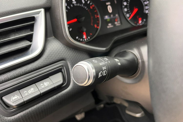 Renault Clio 1.0 Zarejestrowany Klima Asystent Led Tablet Stan Idealny Bezwypadkowy zdjęcie 27