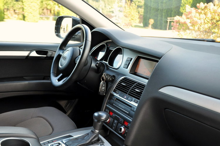 Audi Q7 3.0TDI(245KM) Lift Led Xenon Navi Kamera Bose I Wł Welur Alu19"ASO zdjęcie 18