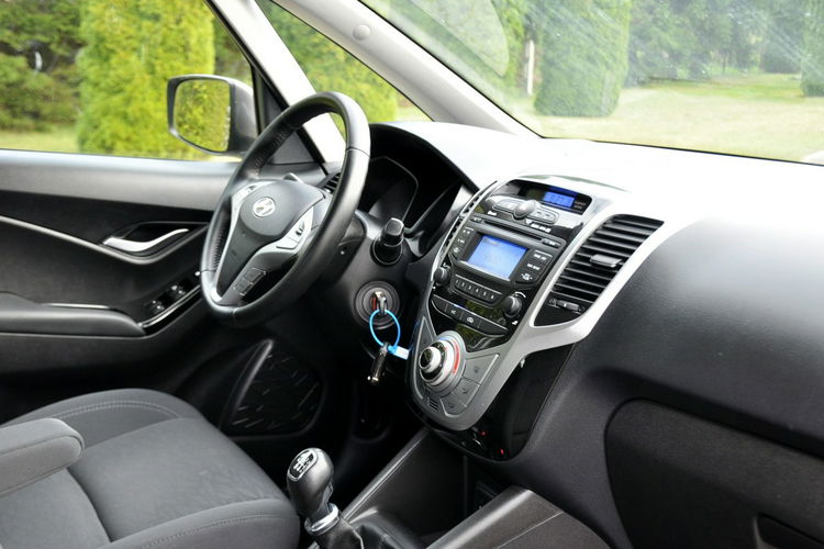 Hyundai ix20 1.6i(125KM) 36tyś.km Klimatyzacja Welur Parktronik Chrom I Wł ASO zdjęcie 19