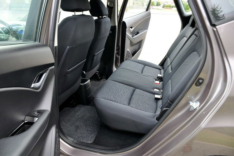 Hyundai ix20 1.6i(125KM) 36tyś.km Klimatyzacja Welur Parktronik Chrom I Wł ASO zdjęcie 21