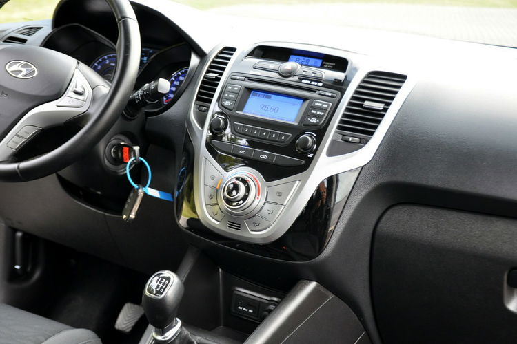 Hyundai ix20 1.6i(125KM) 36tyś.km Klimatyzacja Welur Parktronik Chrom I Wł ASO zdjęcie 27