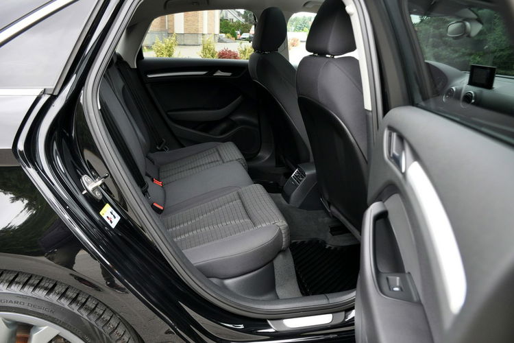 Audi A3 2.0TDI(184KM) 2xS-Line Radar ACC Xenon Led Navi Panorama Alu18"ASO zdjęcie 20