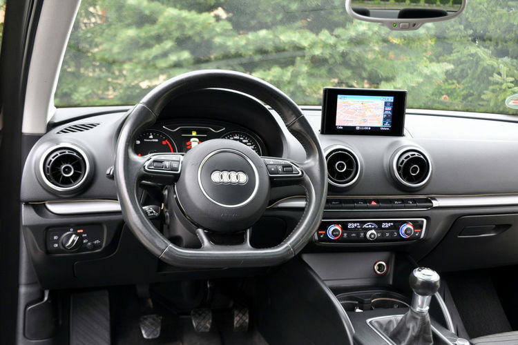 Audi A3 2.0TDI(184KM) 2xS-Line Radar ACC Xenon Led Navi Panorama Alu18"ASO zdjęcie 30