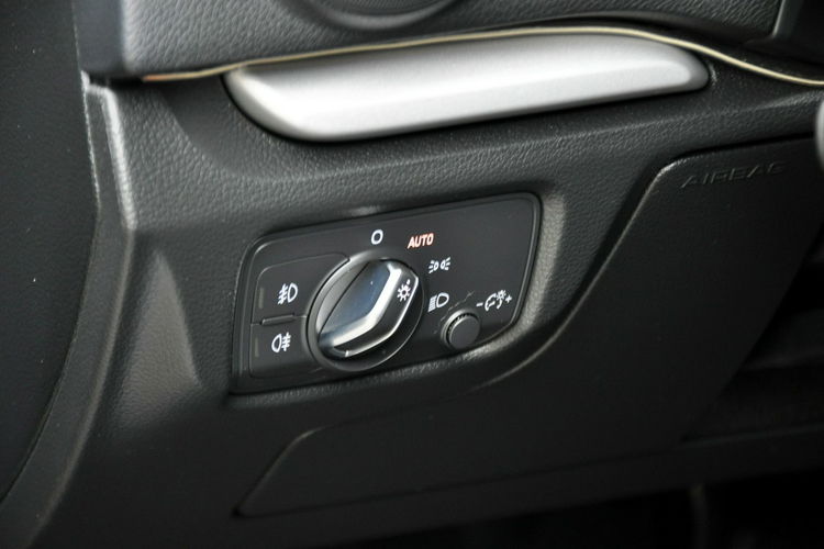 Audi A3 2.0TDI(184KM) 2xS-Line Radar ACC Xenon Led Navi Panorama Alu18"ASO zdjęcie 37