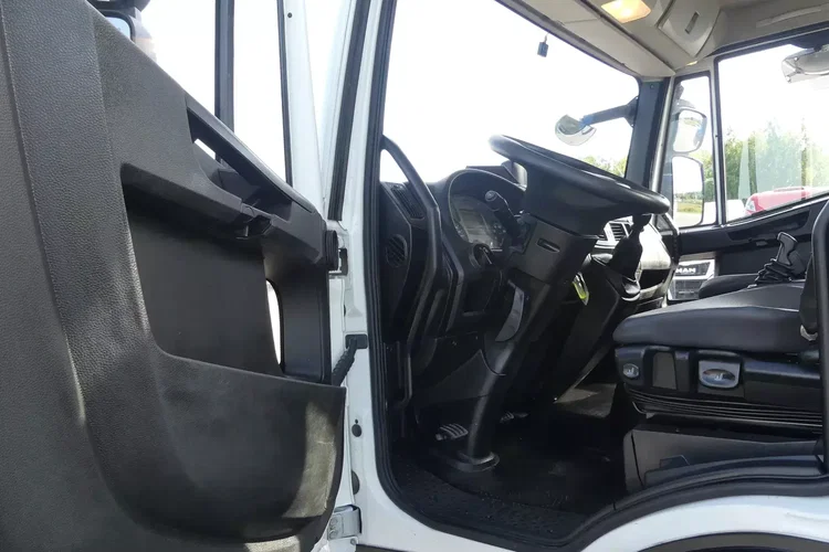 Iveco EUROCARGO 120-220 / WYWROTKA Z HYDROBURTĄ / PRZEBIEG 90 tys km / zdjęcie 16