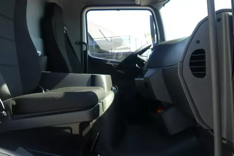 Mercedes ATEGO 1218 / KONTENER + WINDA / EURO 6 / AUTOMAT / zdjęcie 22