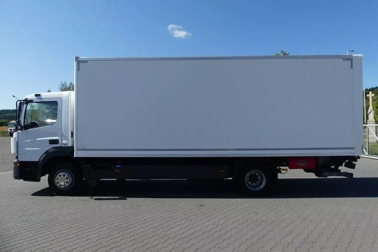 Mercedes ATEGO 1218 / KONTENER + WINDA / EURO 6 / AUTOMAT / zdjęcie 3