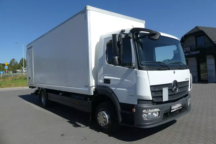 Mercedes ATEGO 1218 / KONTENER + WINDA / EURO 6 / AUTOMAT / zdjęcie 8