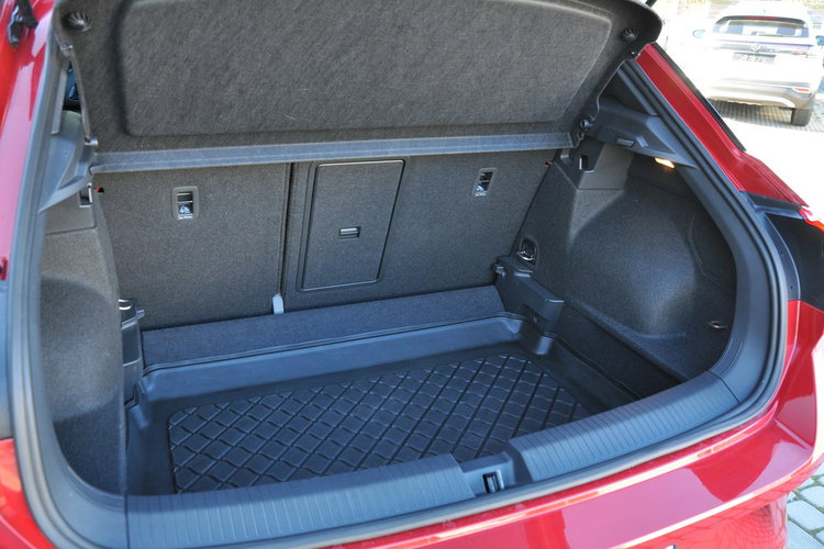 Volkswagen T-Roc 1.5TSI 150KM DSG R-Line Kamera Ambiente LED Gwarancja Dealer zdjęcie 20