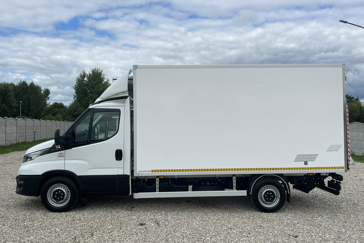 Iveco Daily 35S16 3.0/160KM Dhollandia_750kg Chłodnia -29 C/+29 C GWARANCJA zdjęcie 3