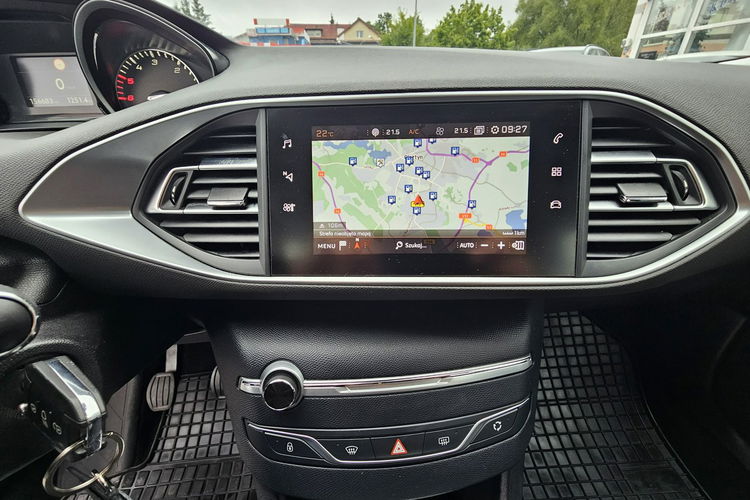 Peugeot 308 SW Model 2020 , nawigacja, czytanie znaków, kontrola pasa ruchu, led zdjęcie 26