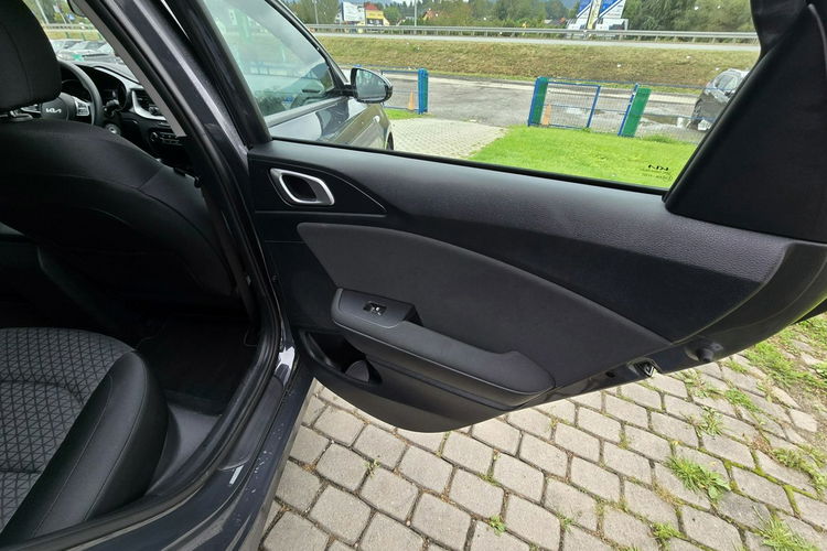 Kia Cee'd zdjęcie 24