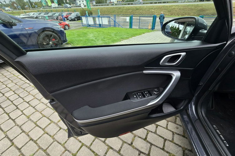 Kia Cee'd zdjęcie 28