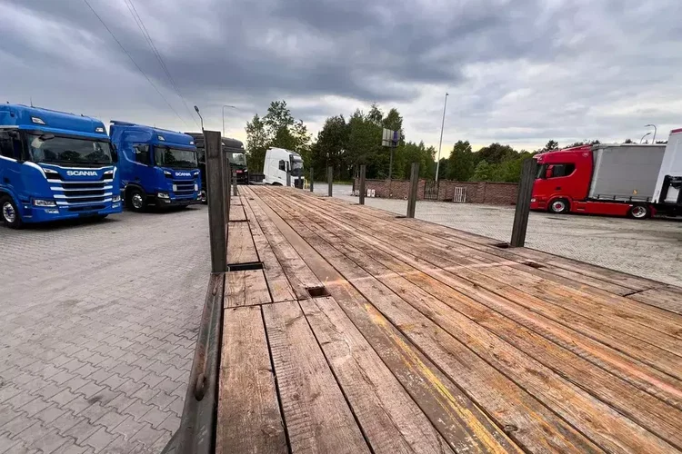 Schwarzmuller platforma z Niemiec poszerzana rozciągana z kłonicami, słupkami oś skrętna oś podnoszona idealna zdjęcie 10