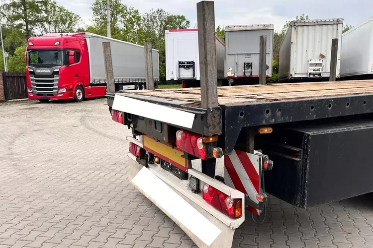 Schwarzmuller platforma z Niemiec poszerzana rozciągana z kłonicami, słupkami oś skrętna oś podnoszona idealna zdjęcie 12