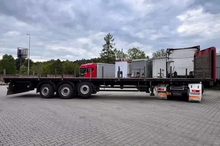 Schwarzmuller platforma z Niemiec poszerzana rozciągana z kłonicami, słupkami oś skrętna oś podnoszona idealna zdjęcie 6