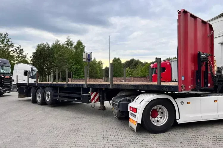 Schwarzmuller platforma z Niemiec poszerzana rozciągana z kłonicami, słupkami oś skrętna oś podnoszona idealna zdjęcie 7