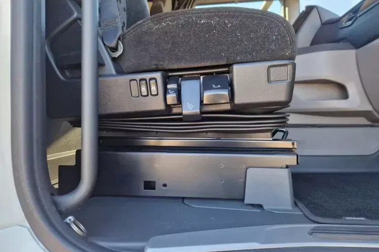 Scania R 460 A4x2NA zdjęcie 9