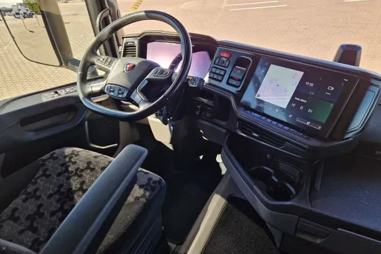 Scania R 460 A4x2NA zdjęcie 13