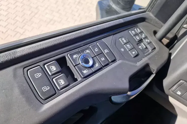 Scania R 460 A4x2NA zdjęcie 14