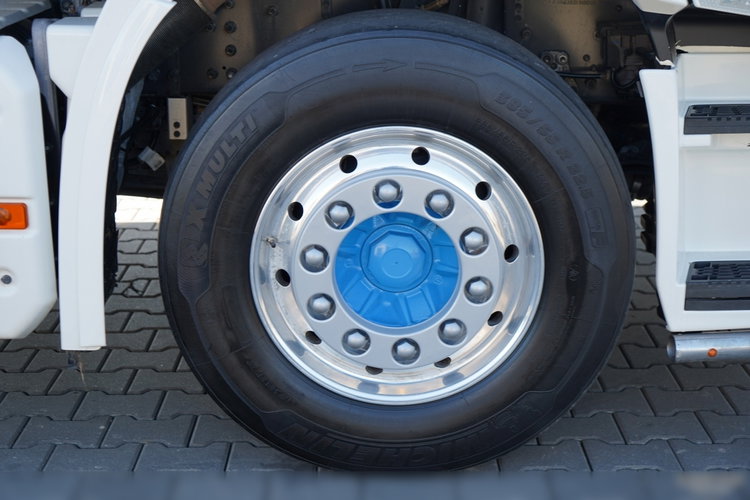 Renault T 440 / 6X2 / SOLÓWKA / FIRANKA 9.5 M / KLIMA POSTOJOWA / WINDA / ALUFELGI / OŚ PODNOSZONA zdjęcie 18