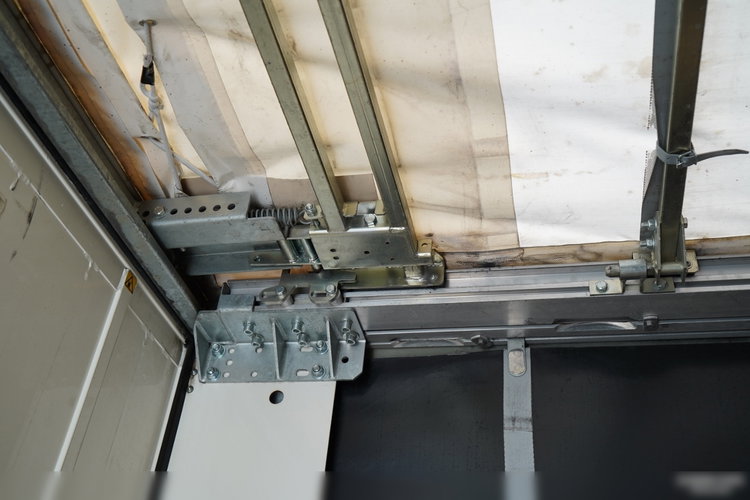 Renault T 440 / 6X2 / SOLÓWKA / FIRANKA 9.5 M / KLIMA POSTOJOWA / WINDA / ALUFELGI / OŚ PODNOSZONA zdjęcie 32