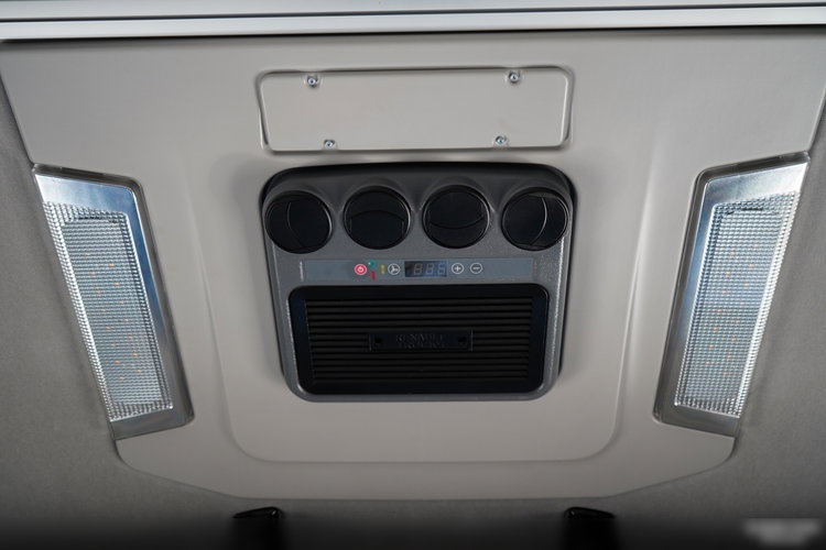 Renault T 440 / 6X2 / SOLÓWKA / FIRANKA 9.5 M / KLIMA POSTOJOWA / WINDA / ALUFELGI / OŚ PODNOSZONA zdjęcie 48