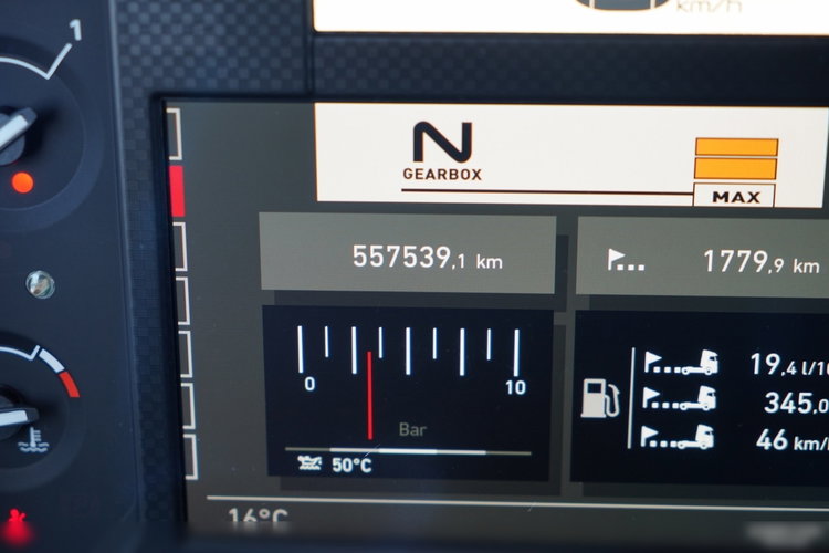 Renault T 440 / 6X2 / SOLÓWKA / FIRANKA 9.5 M / KLIMA POSTOJOWA / WINDA / ALUFELGI / OŚ PODNOSZONA zdjęcie 52