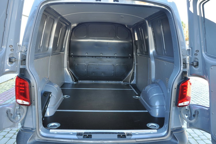 Volkswagen Transporter T6.1 2.0TDI 150KM DSG Kamera Digital Cockpit PLSalon 1wł FV23 Gwar. zdjęcie 24