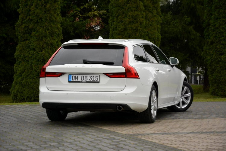Volvo V90 Skóry Virtual Cockpit Radar ACC Harman/Kardon Navi Kamera Full Led zdjęcie 13