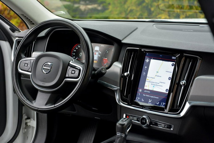 Volvo V90 Skóry Virtual Cockpit Radar ACC Harman/Kardon Navi Kamera Full Led zdjęcie 19