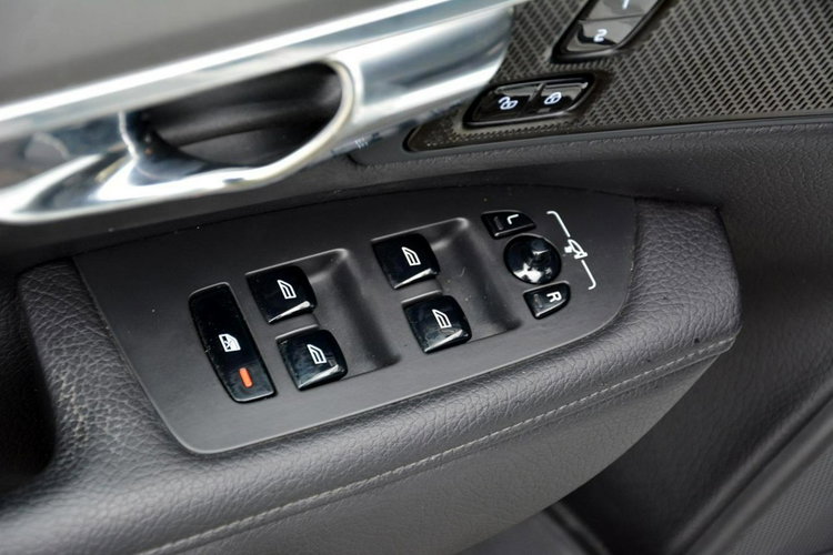 Volvo V90 Skóry Virtual Cockpit Radar ACC Harman/Kardon Navi Kamera Full Led zdjęcie 32